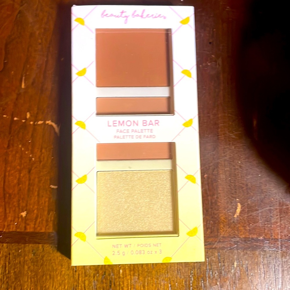 Beauty bakerie Lemon bar face palette